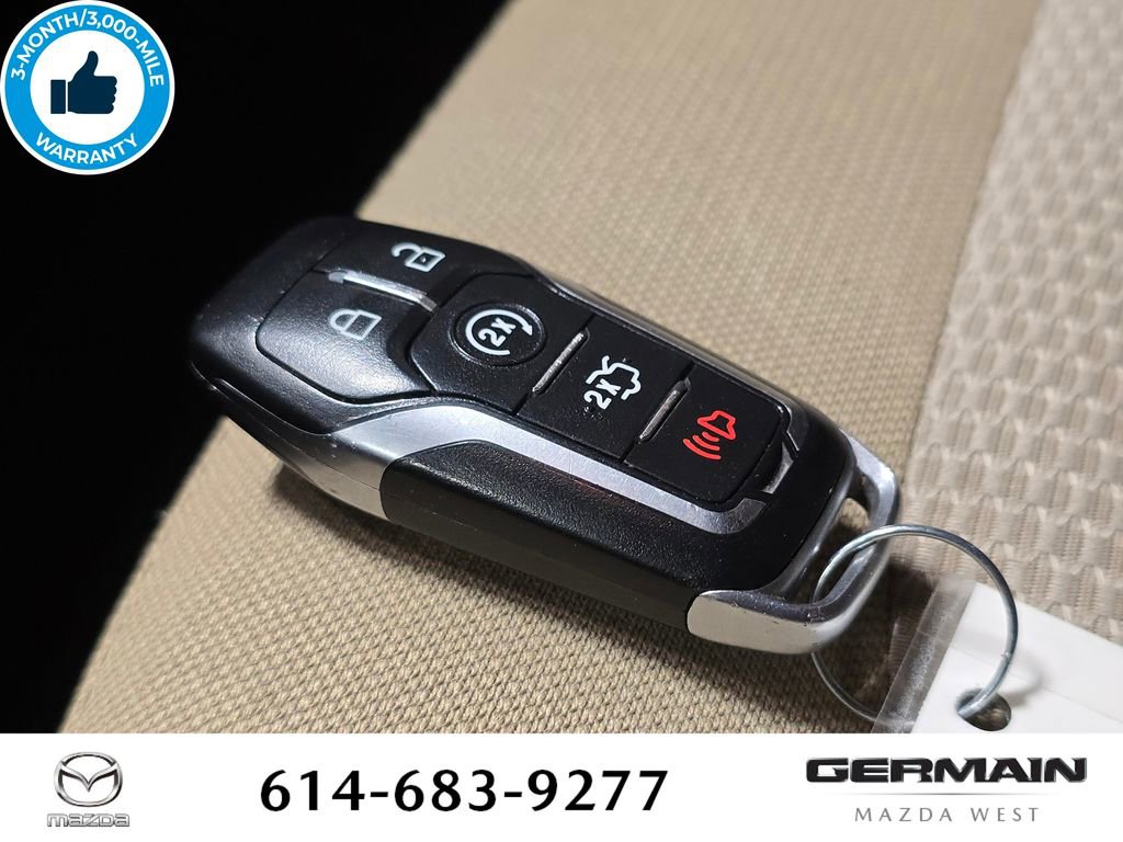 Used 2016 Ford Explorer XLT w/ Equipment Group 201A image 35