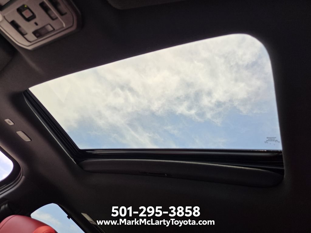 Used 2024 Toyota Sequoia TRD Pro AWD/4WD image 19