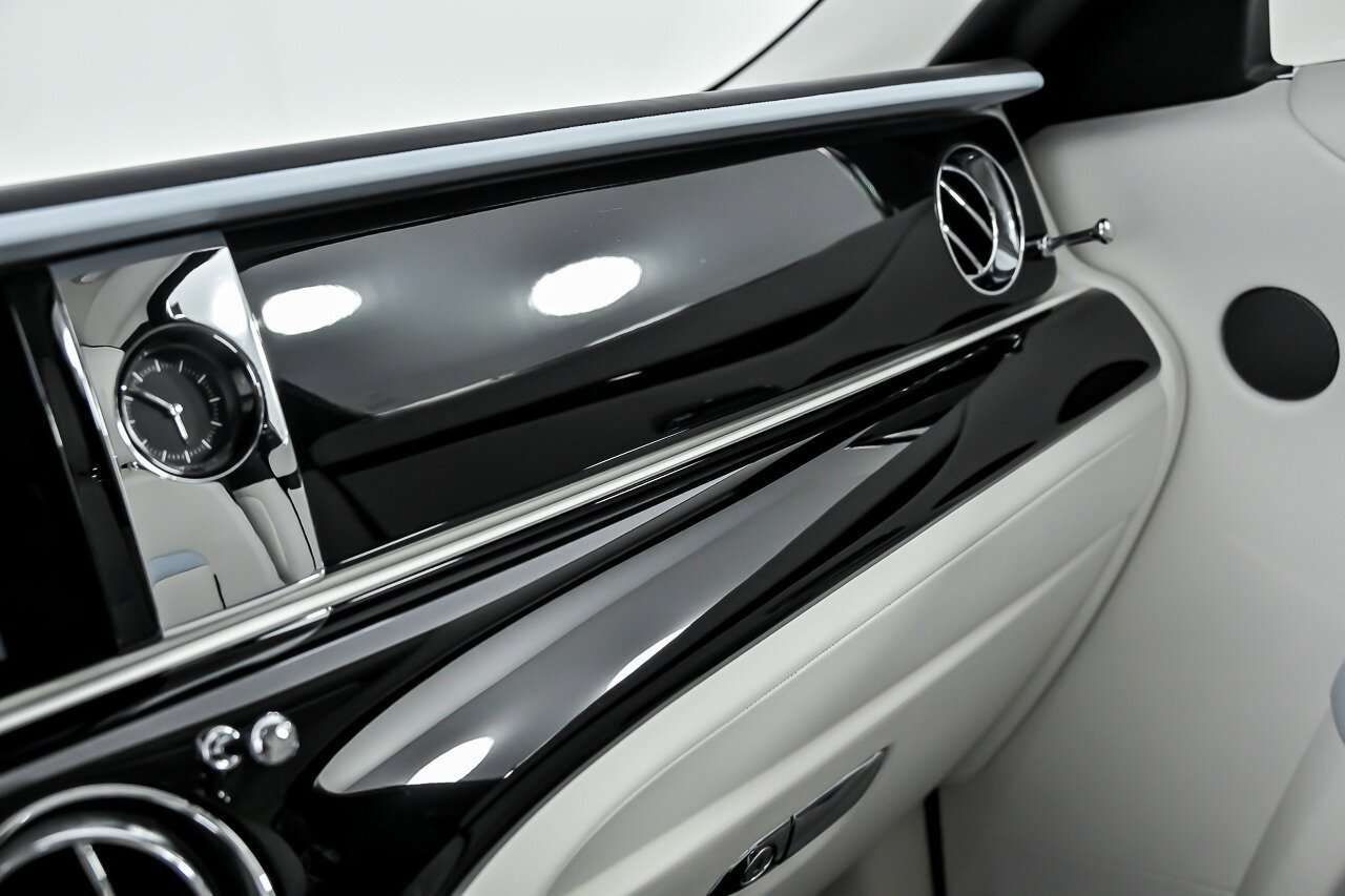 Used 2021 Rolls-Royce Ghost AWD/4WD image 36