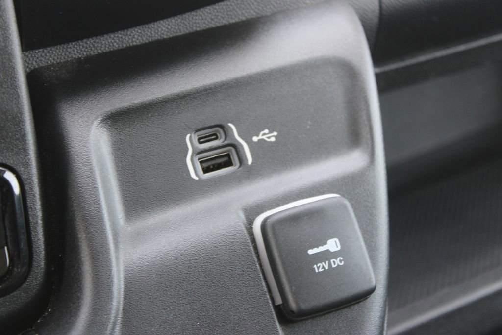 Used 2024 RAM ProMaster 2500 w/ Convenience Group FWD image 39