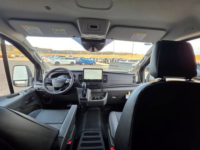 New 2026 Ford Transit 150 Low Roof RWD image 31