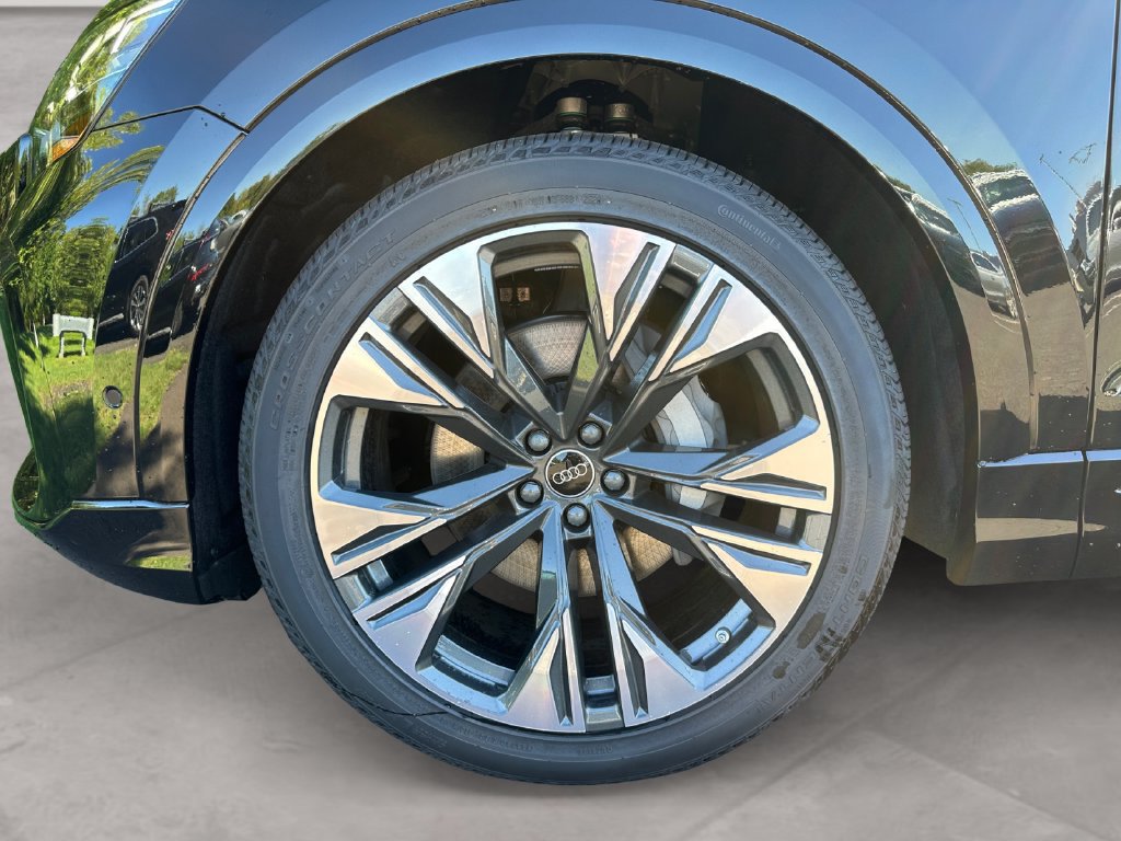 New 2027 Audi Q8 Premium Plus AWD/4WD image 14
