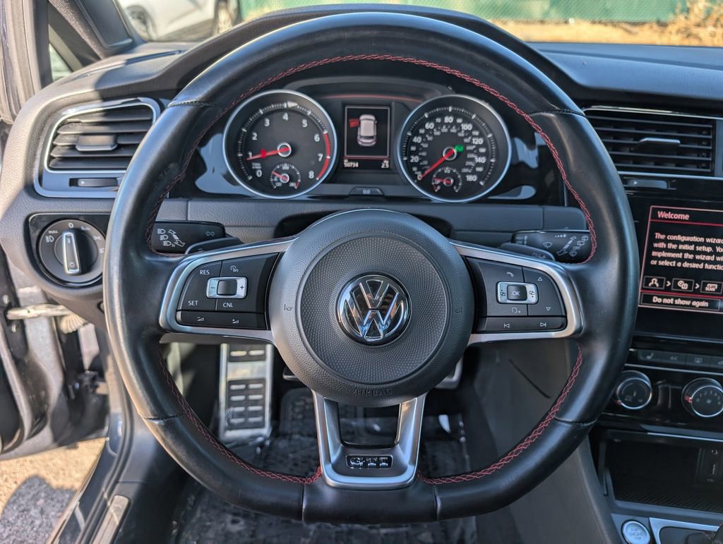 Used 2018 Volkswagen GTI SE image 20