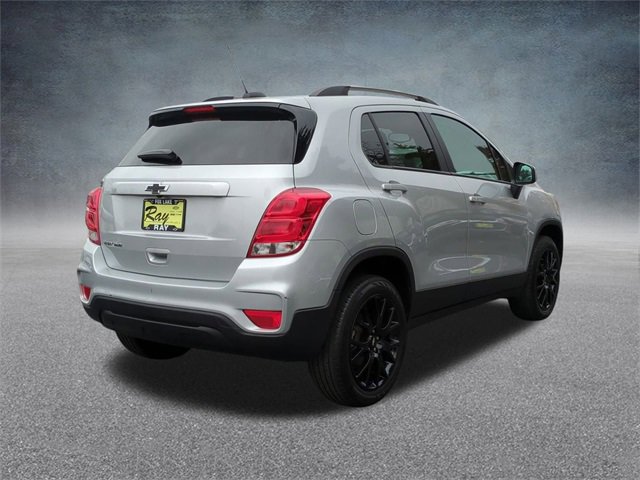 Certified 2022 Chevrolet Trax LT w/ Sport Edition image 9