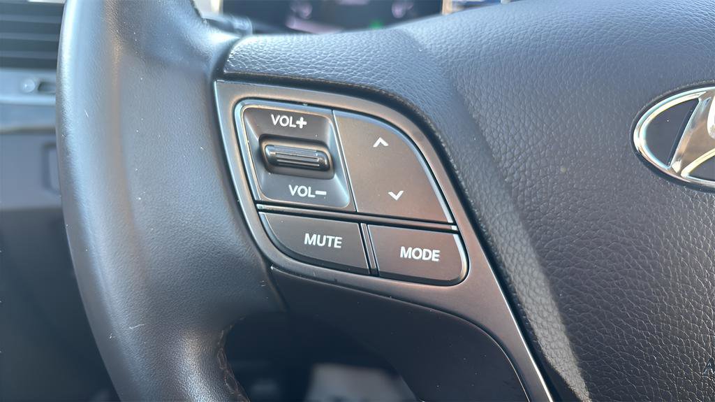 Used 2017 Hyundai Santa Fe Sport image 22