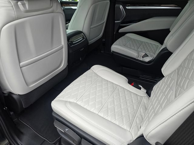 New 2026 Cadillac Escalade Platinum Sport AWD/4WD image 14