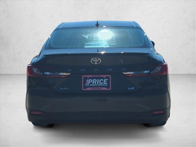 Used 2025 Toyota Camry LE w/ Convenience Package image 6