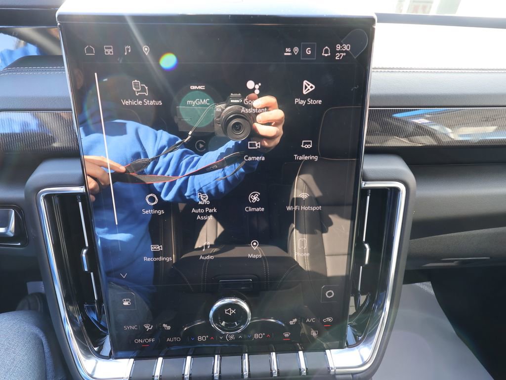 New 2026 GMC Yukon XL Elevation w/ LPO, Elevation Black Package image 23