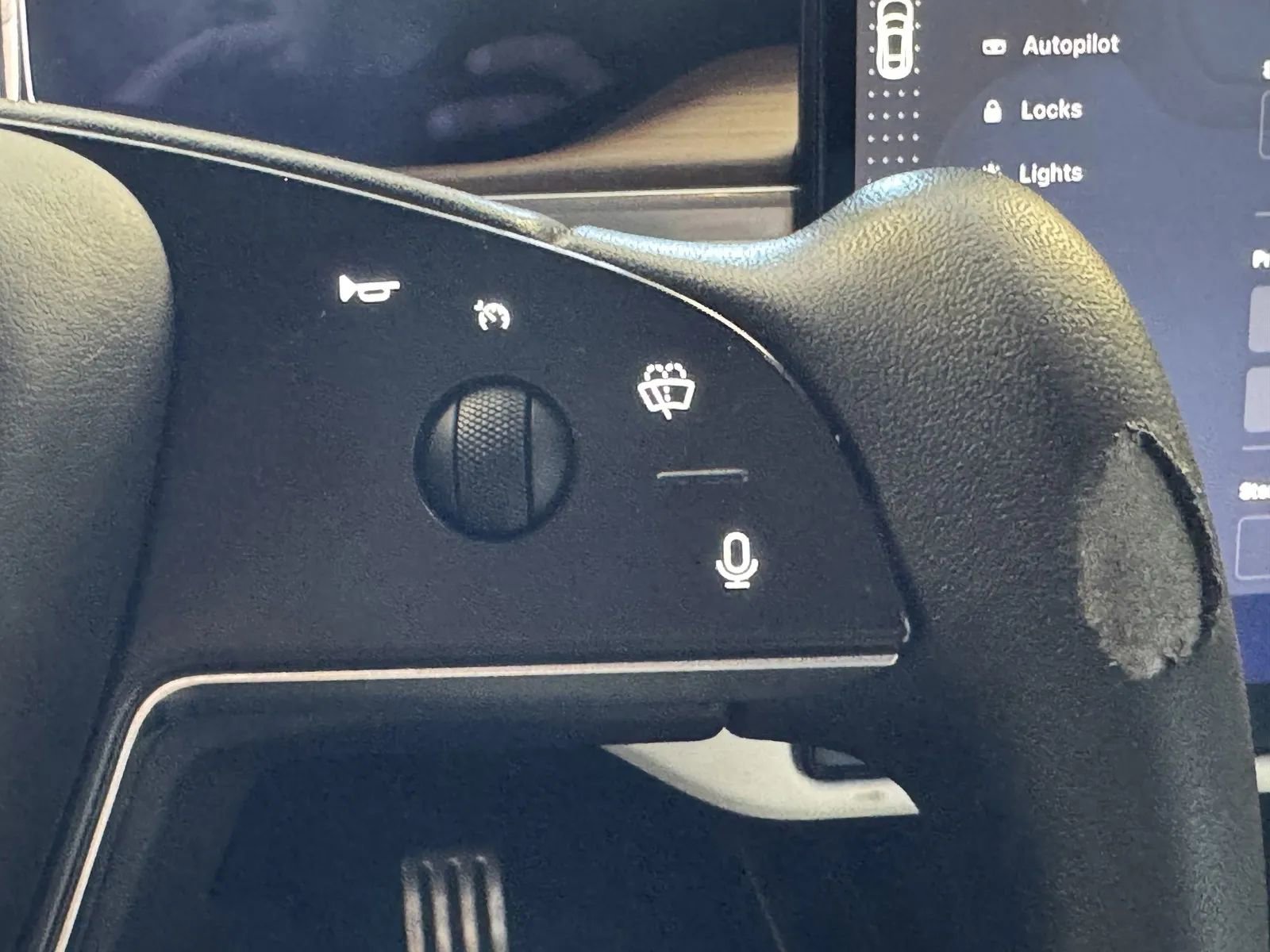 Used 2022 Tesla Model S image 19