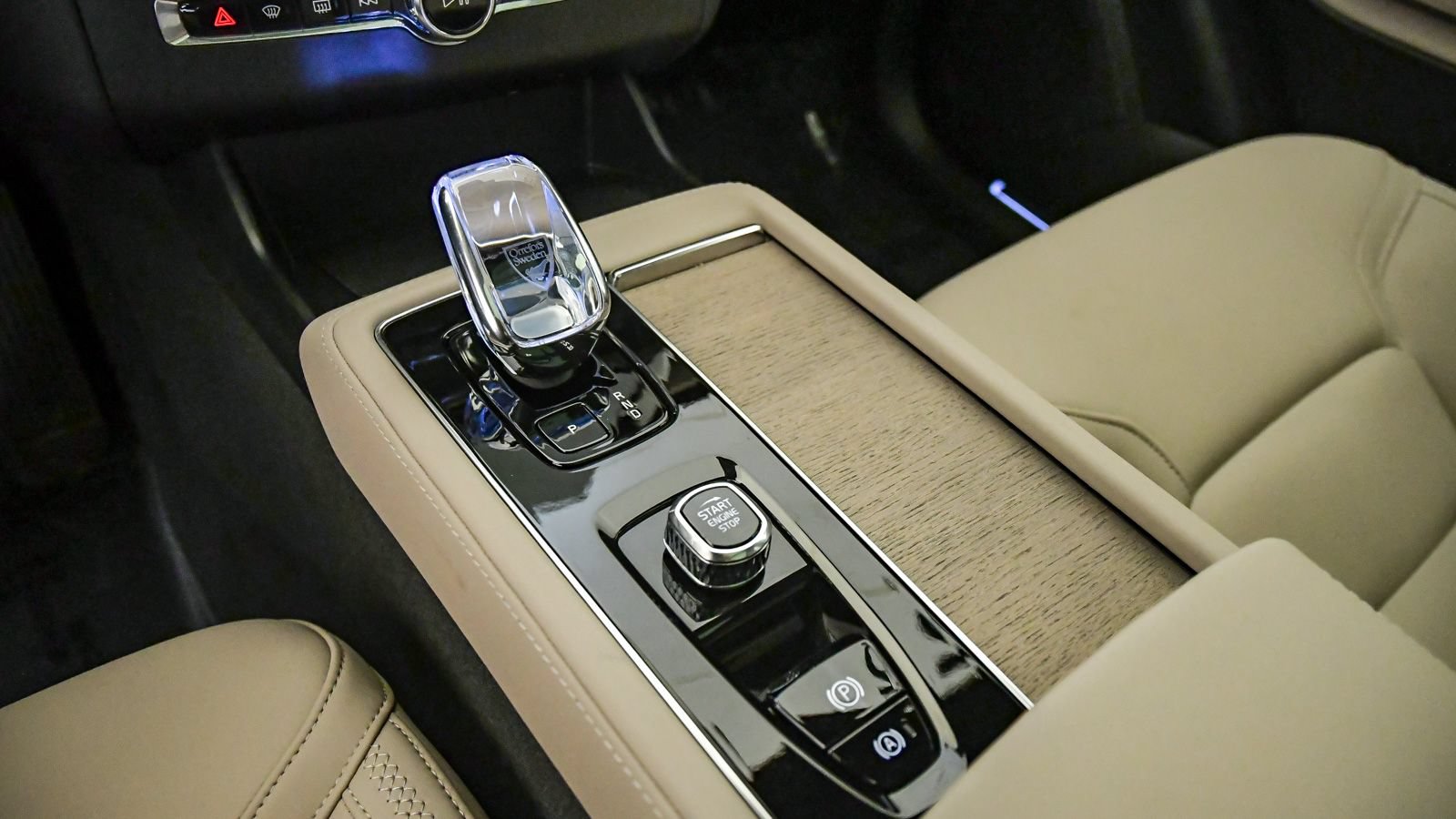 Certified 2026 Volvo XC90 B6 Plus AWD/4WD image 21
