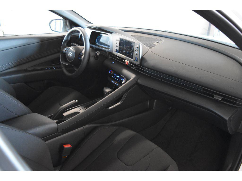 New 2025 Hyundai Elantra Sport image 66