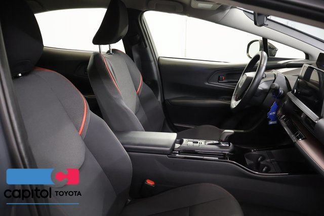 Used 2024 Toyota Prius Prime FWD image 28