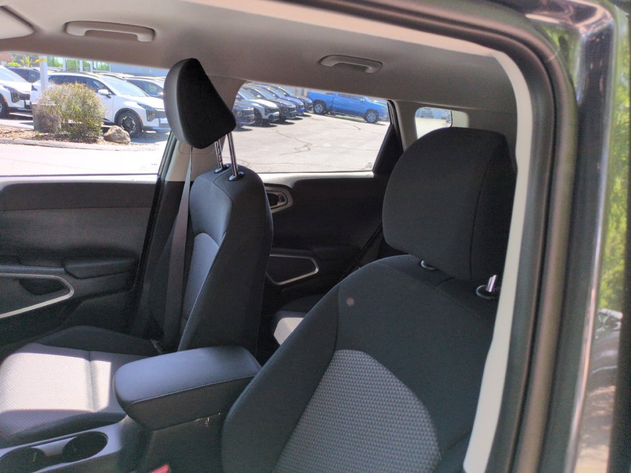New 2025 Kia Soul LX w/ LX Technology Package FWD image 18