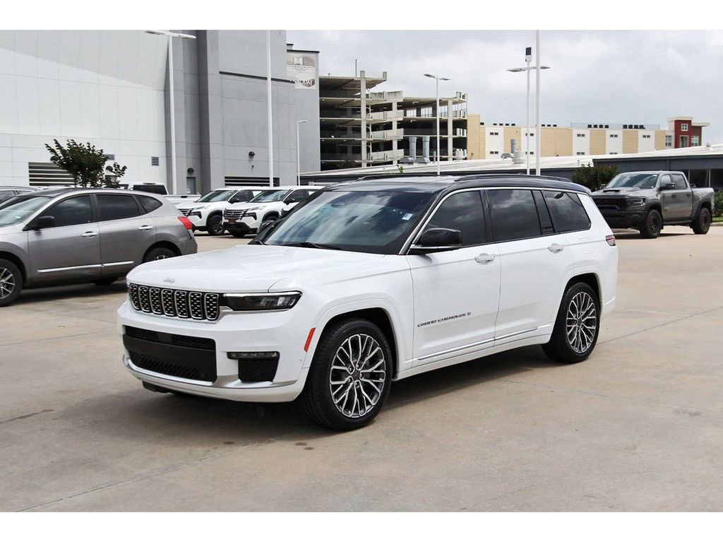 Used 2025 Jeep Grand Cherokee L Summit image 2