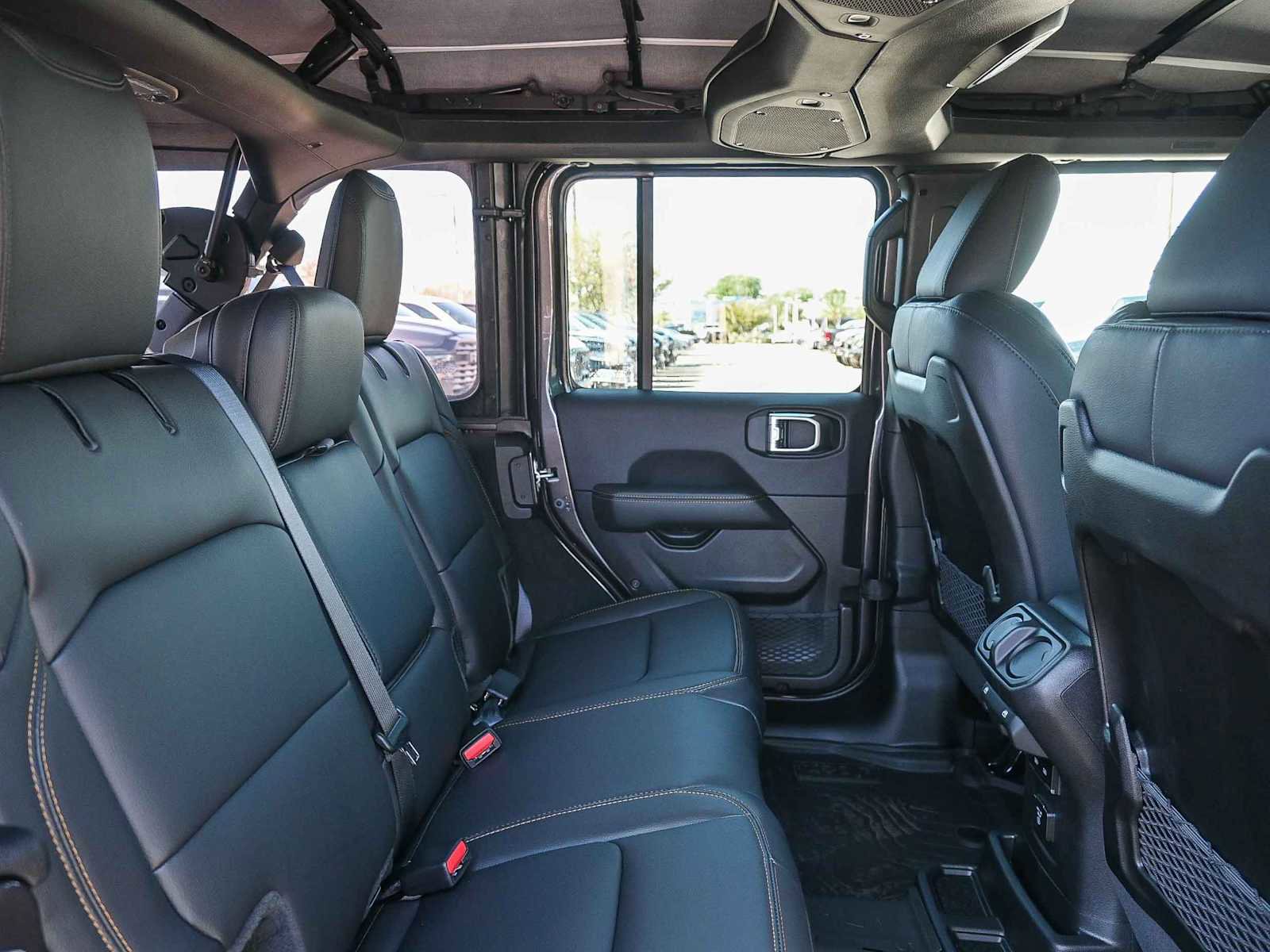 New 2025 Jeep Wrangler Sahara w/ Technology Group image 20