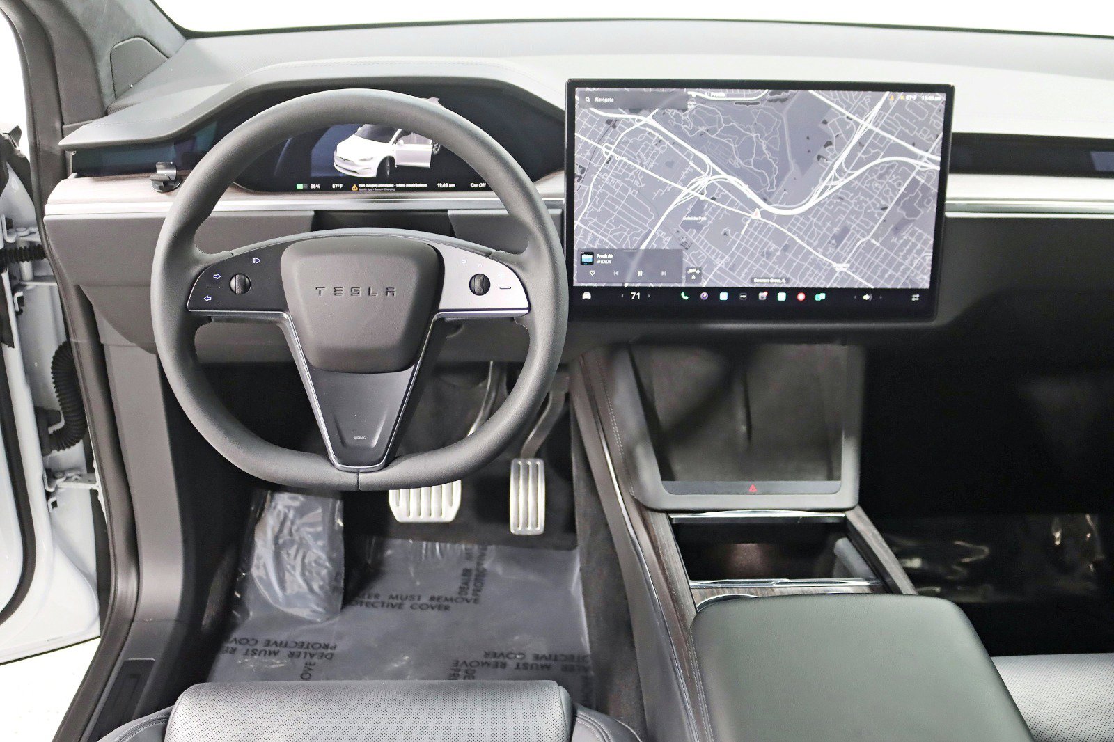 Used 2022 Tesla Model X image 15