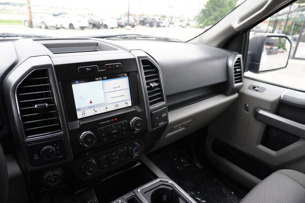 Used 2018 Ford F150 XLT w/ Equipment Group 302A Luxury AWD/4WD image 19