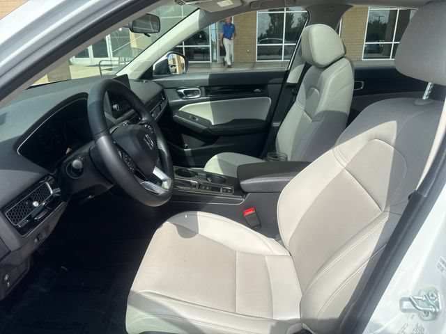 Used 2024 Honda Civic EX-L image 8