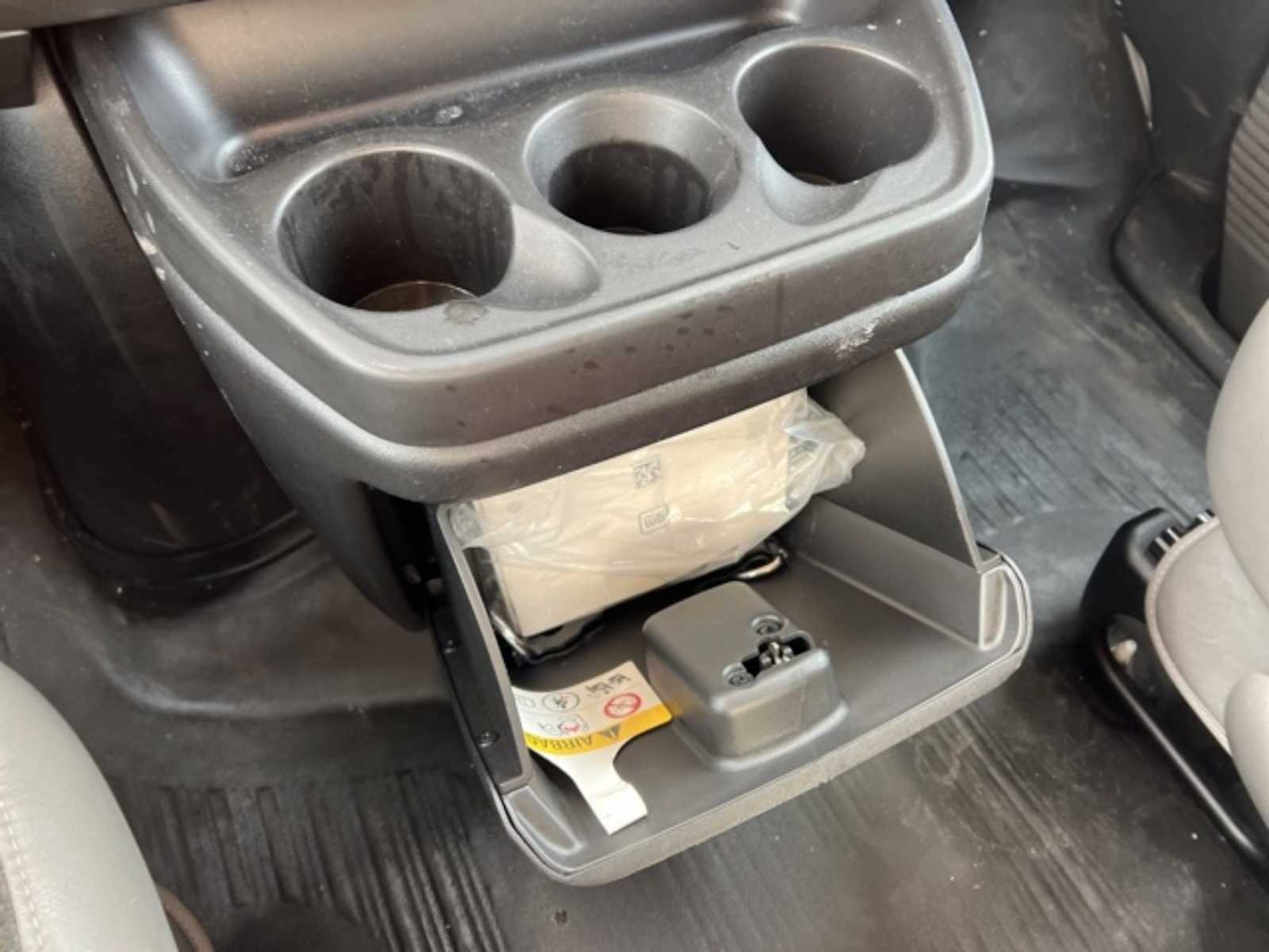 Used 2021 Chevrolet Express 2500 w/ Driver Convenience Package RWD image 18