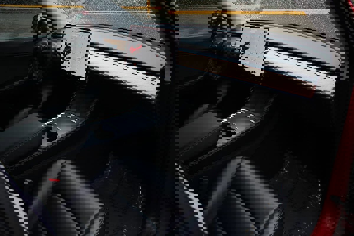 Used 2021 Tesla Model Y Performance image 25