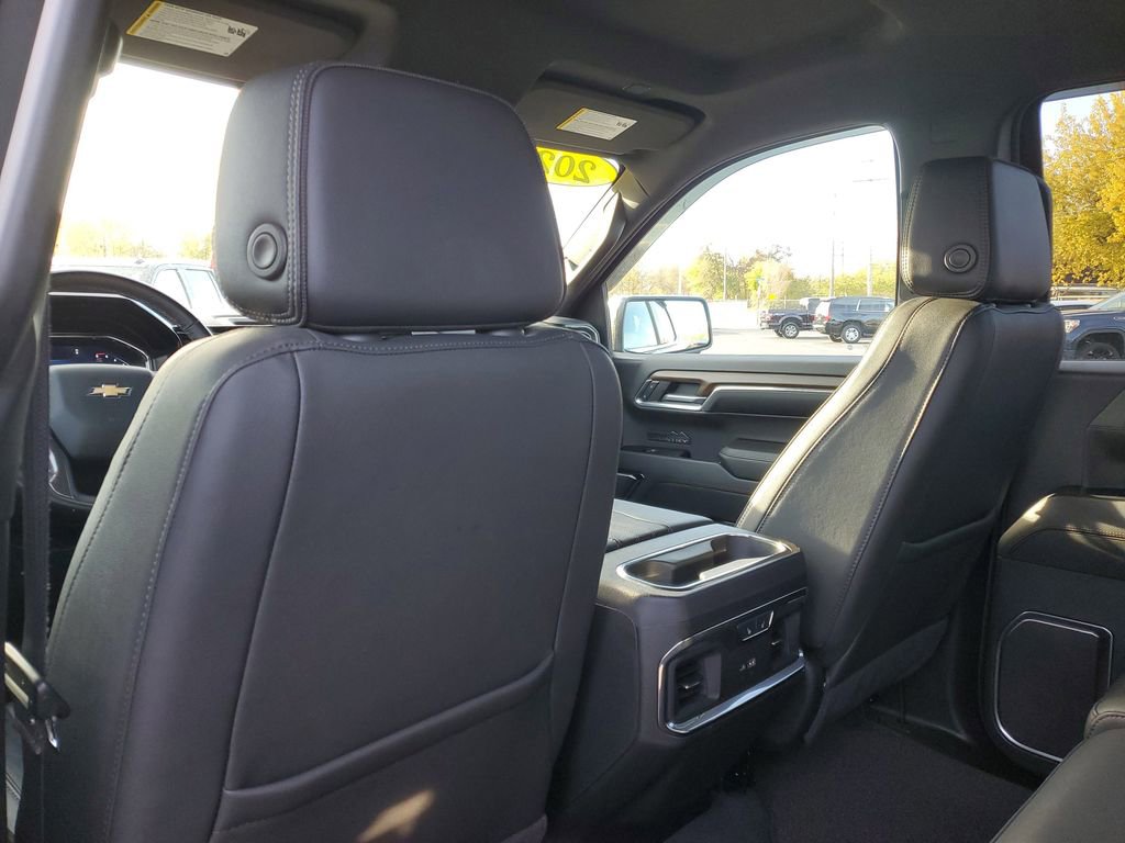Used 2024 Chevrolet Silverado 1500 High Country image 28