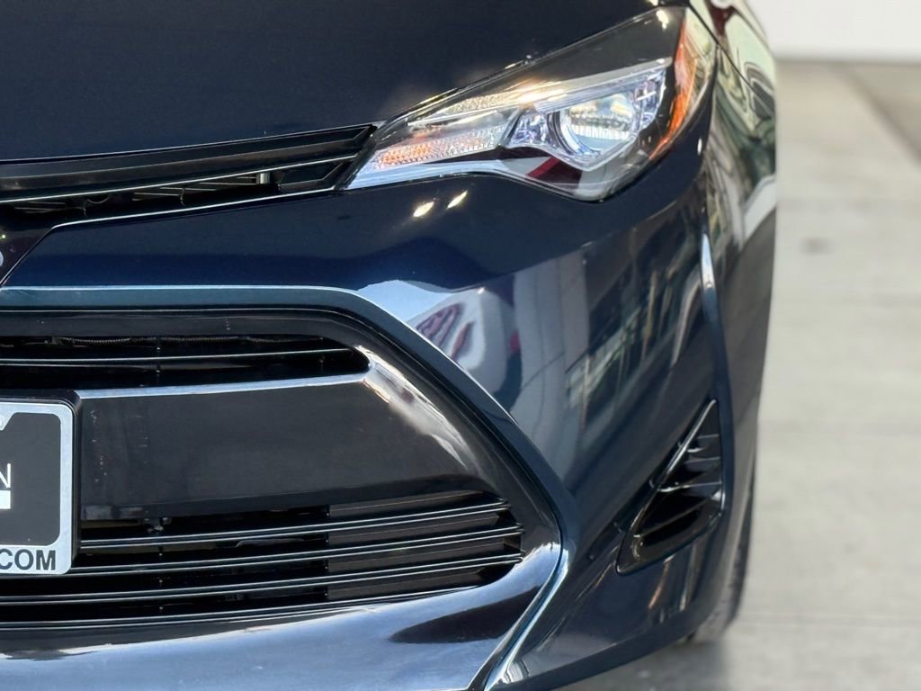 Used 2018 Toyota Corolla LE w/ Carpet Mat Package (TMS) image 5