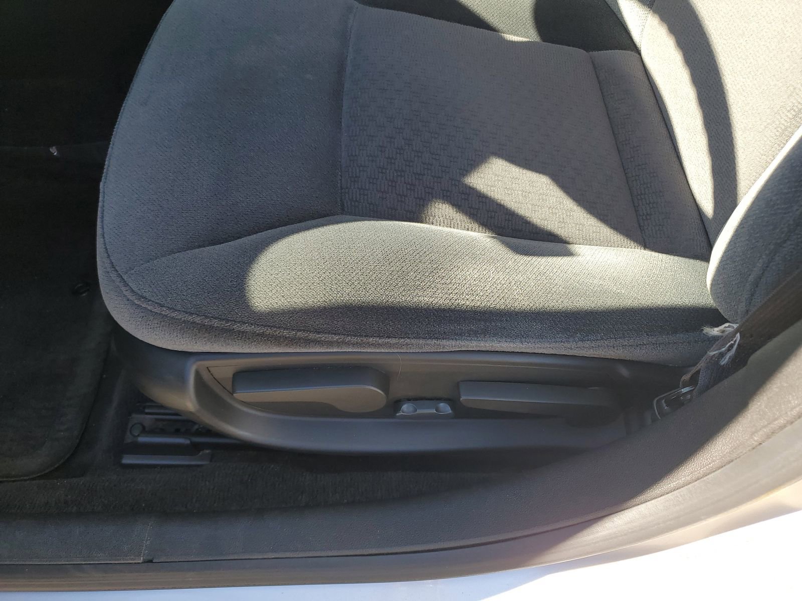 Used 2010 Chevrolet Impala LS FWD image 17