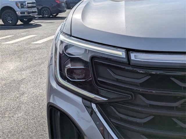 Used 2024 Volkswagen Atlas Cross Sport SE image 8