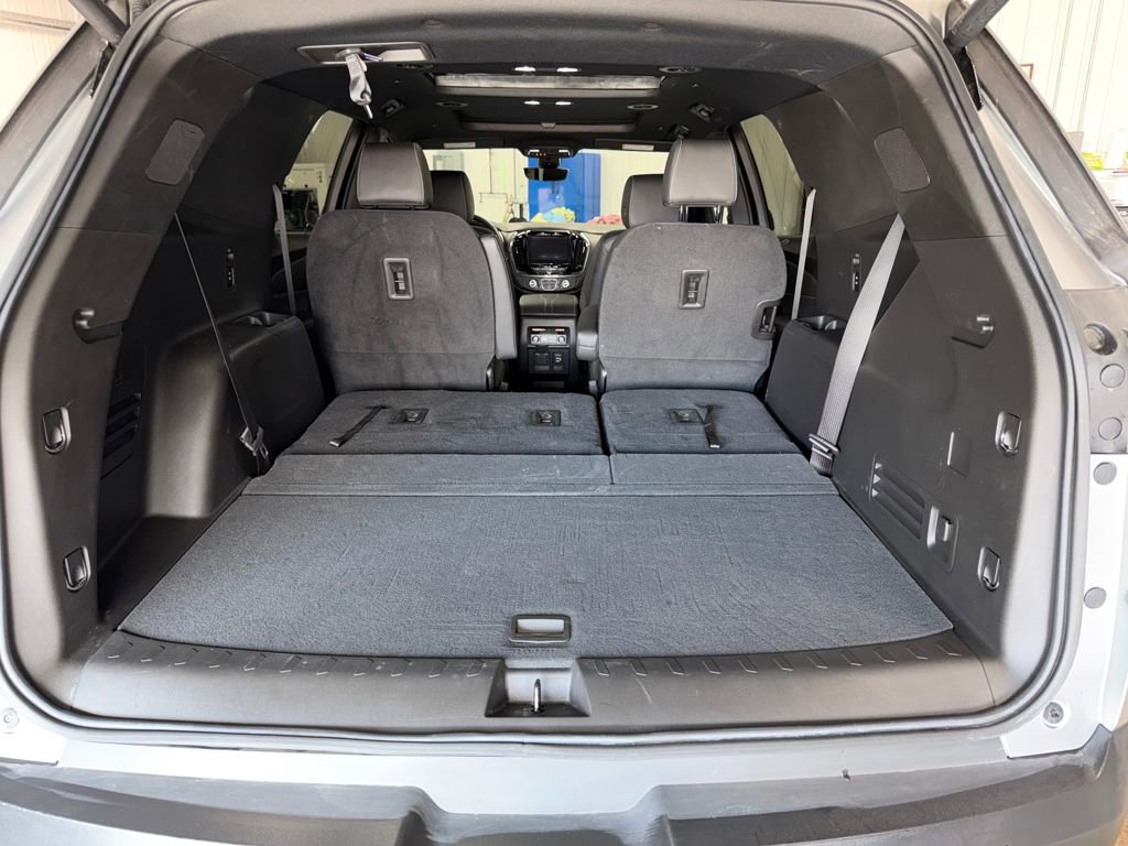 Used 2023 Chevrolet Traverse LT w/ LT Premium Package image 19