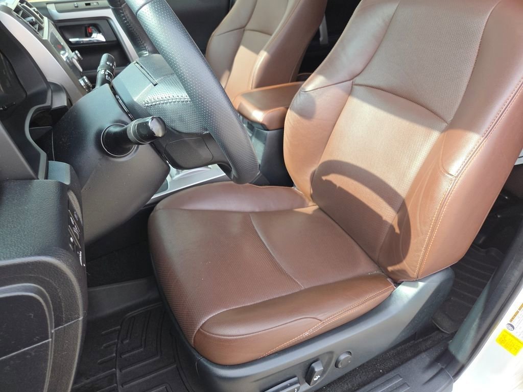 Used 2022 Toyota 4Runner Limited image 10