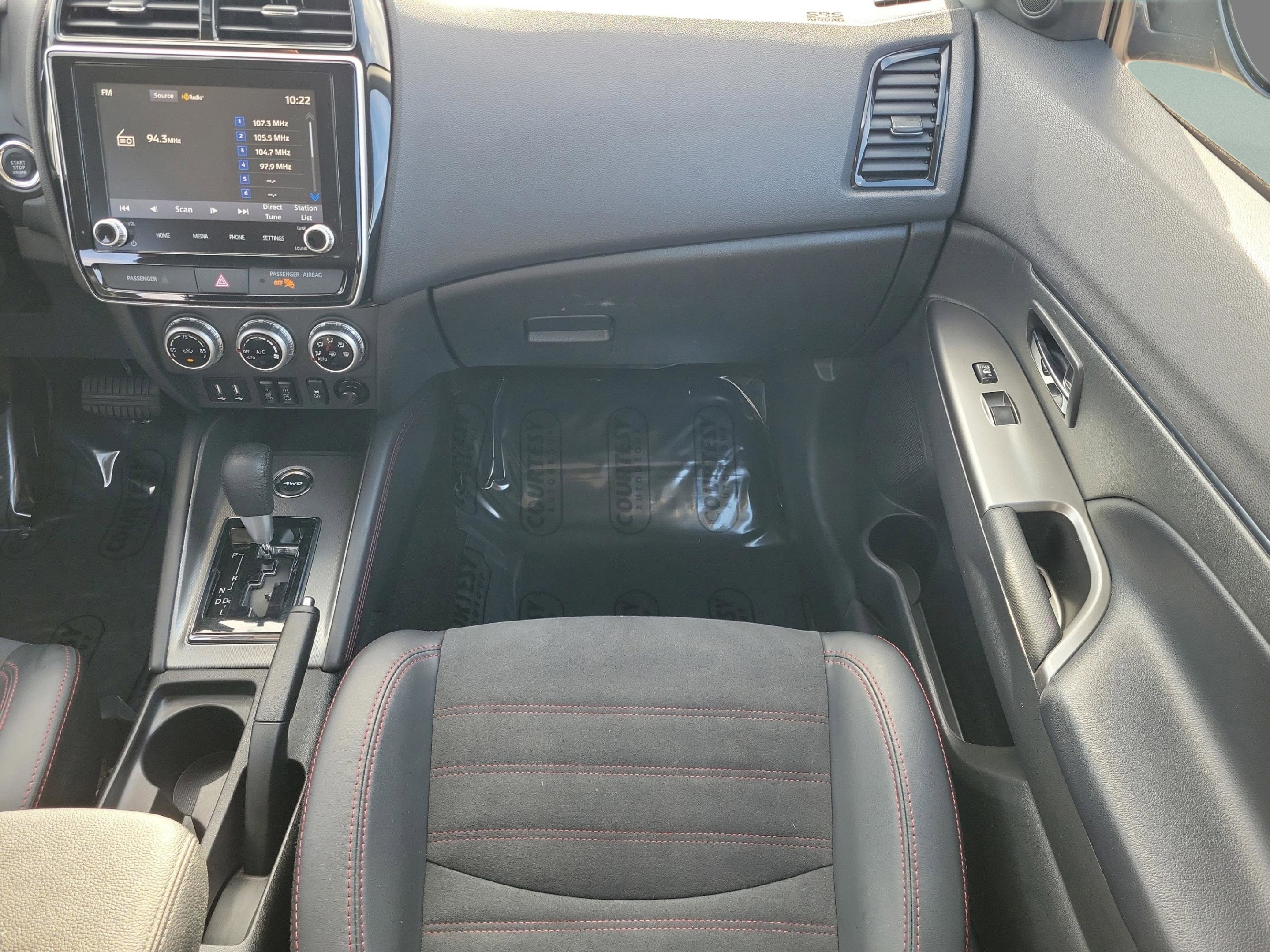 Used 2024 Mitsubishi Outlander Sport SE image 13