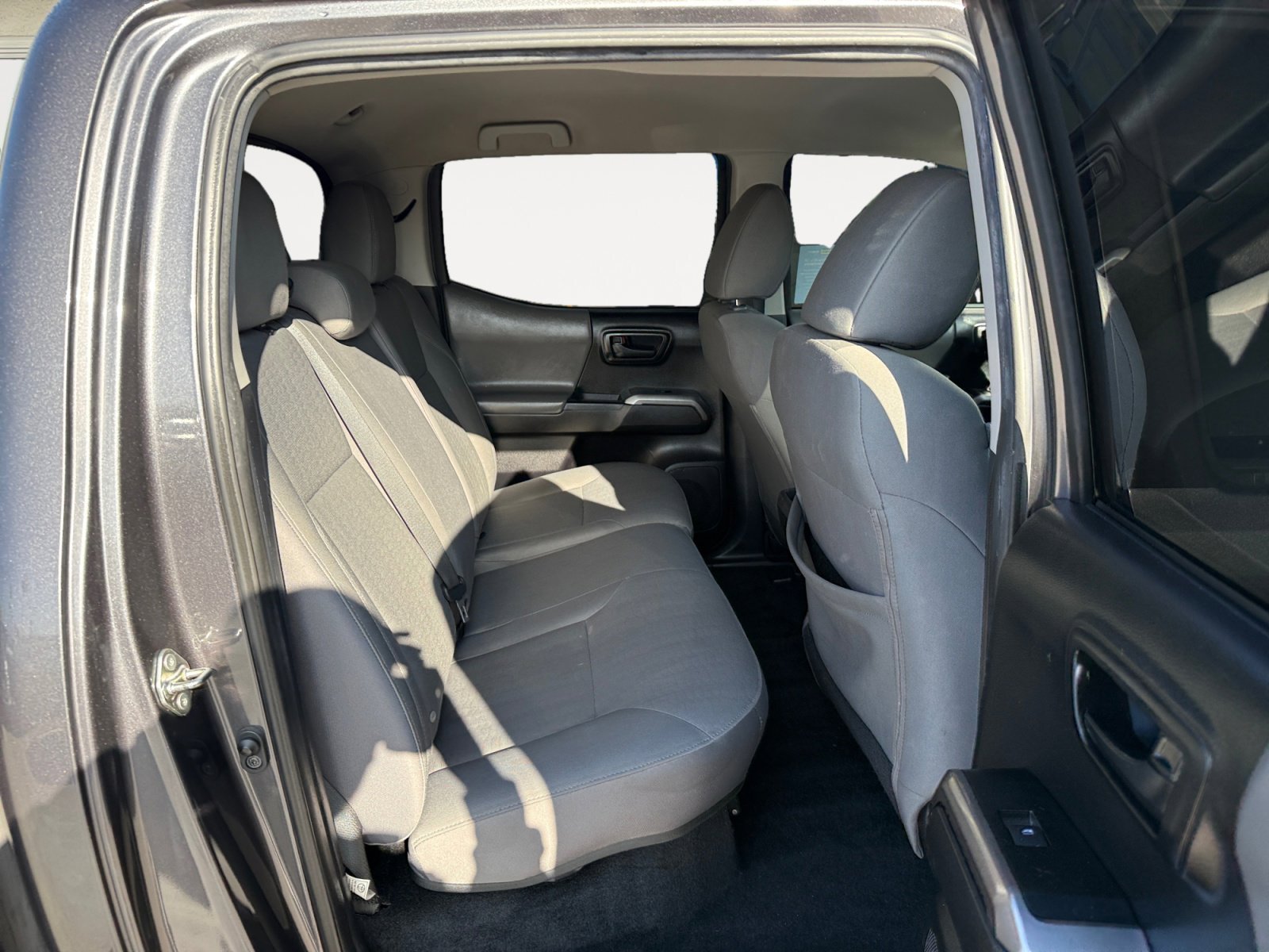 Used 2019 Toyota Tacoma SR5 image 18
