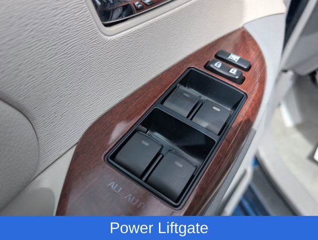 Used 2011 Toyota Sienna XLE w/ Entertainment Pkg FWD image 14