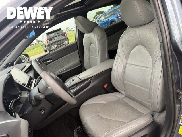 Used 2020 Toyota Avalon Limited w/ Advanced Safety Package FWD image 12