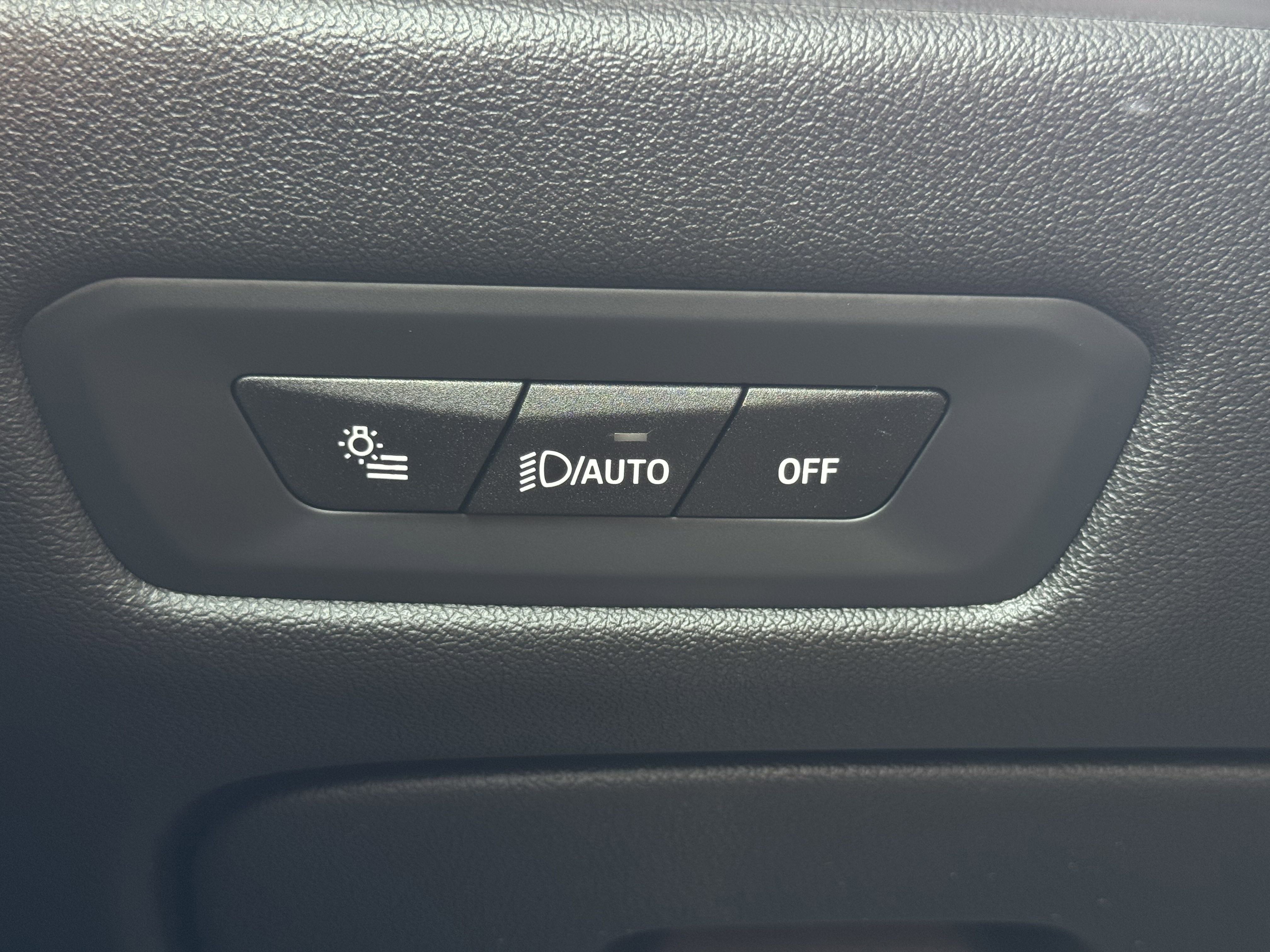 Used 2026 BMW X5 M60i image 38