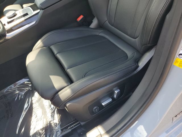 Used 2023 BMW 330i Sedan w/ M Sport Package RWD image 18