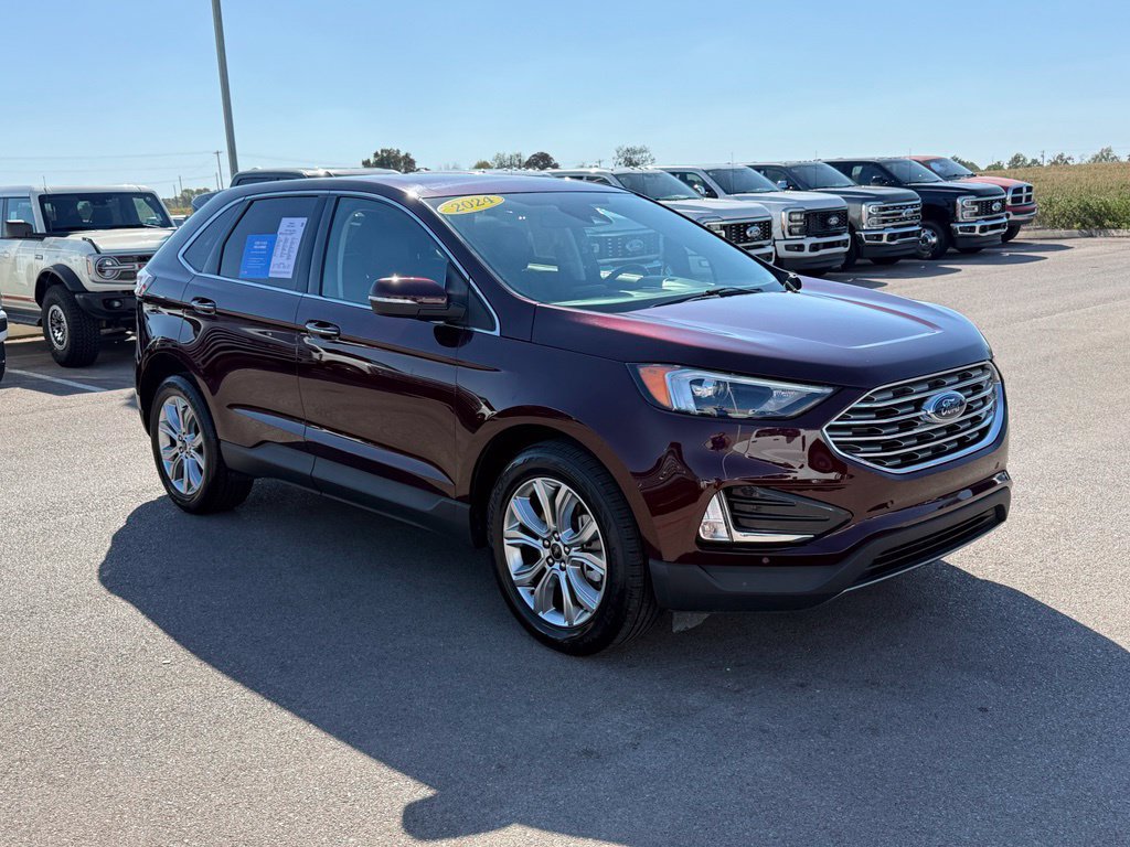 Used 2024 Ford Edge Titanium AWD/4WD image 2