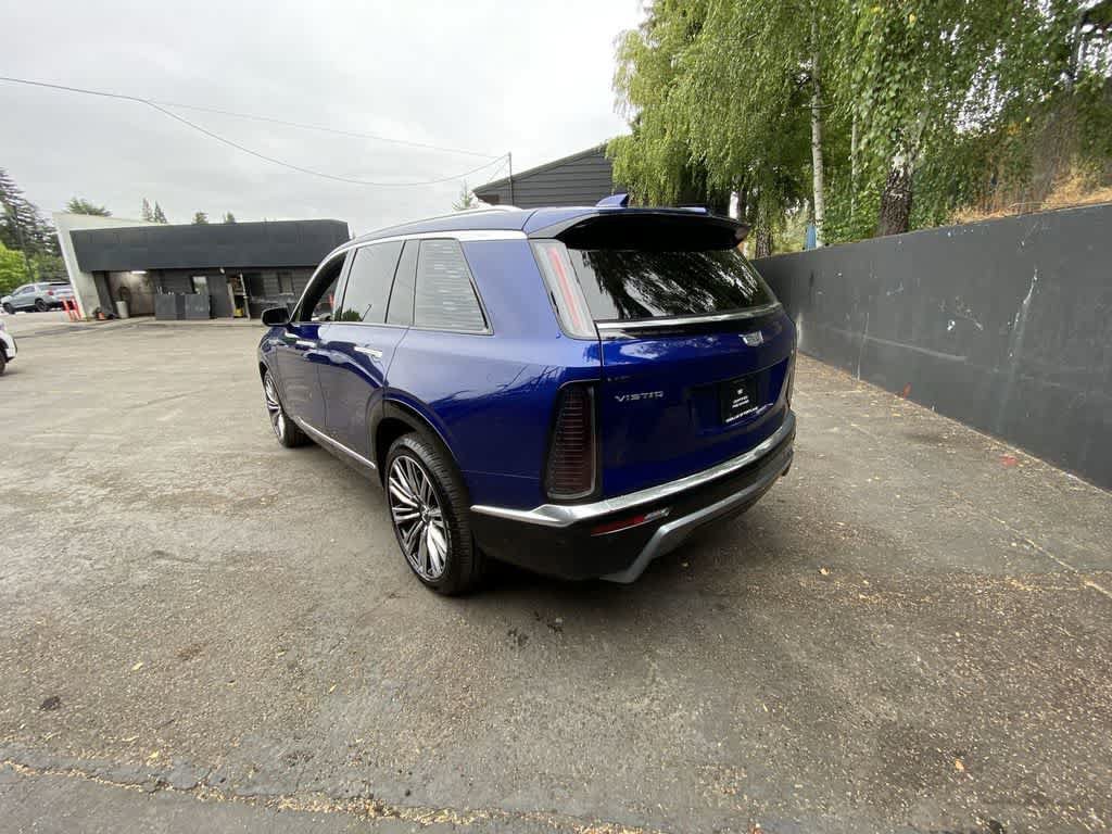 Certified 2026 Cadillac Vistiq Premium Luxury AWD/4WD image 4