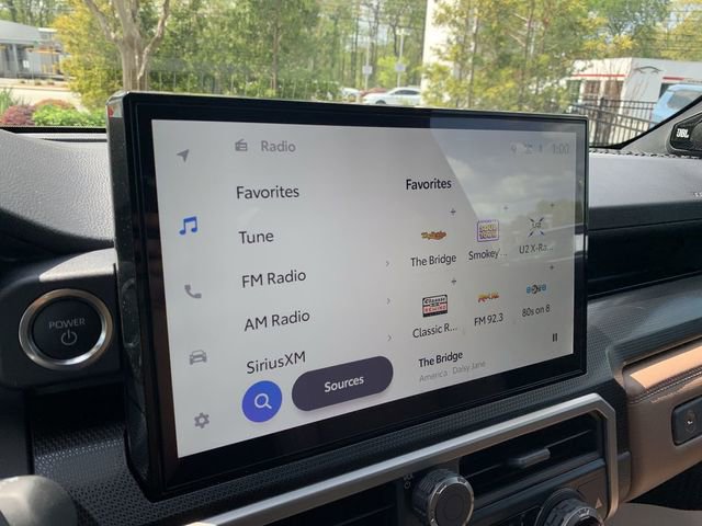 Used 2025 Toyota 4Runner Limited image 25