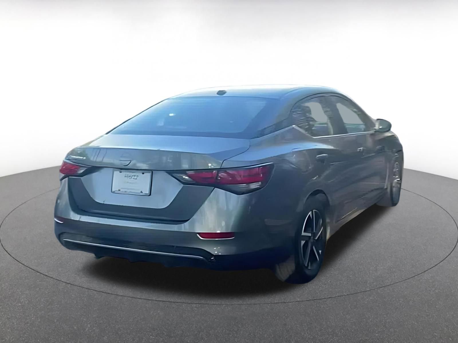 Used 2025 Nissan Sentra SV image 14