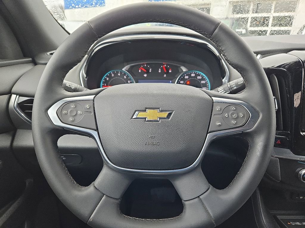 Used 2023 Chevrolet Traverse LT image 24
