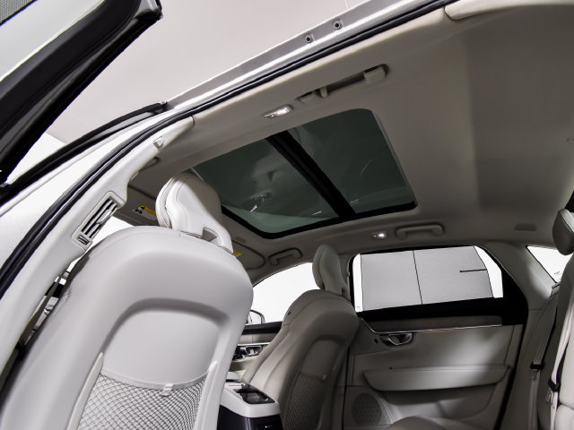 Used 2025 Volvo S90 T8 Ultra AWD/4WD image 41
