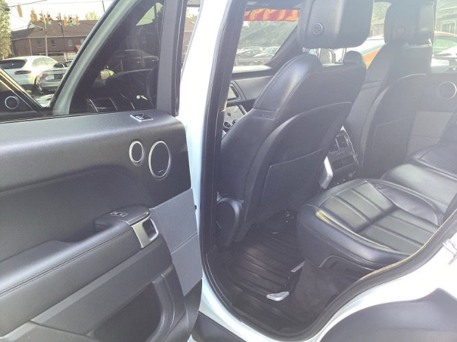 Used 2021 Land Rover Range Rover Sport SE image 6