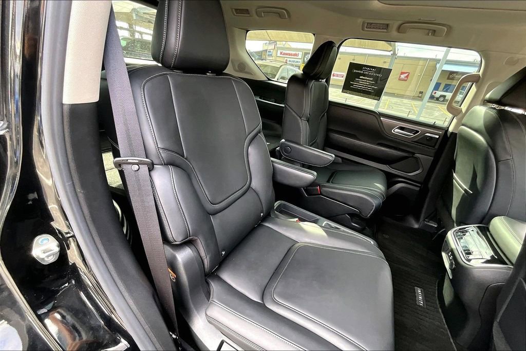 Certified 2025 INFINITI QX80 Pure w/ Cargo Package image 39