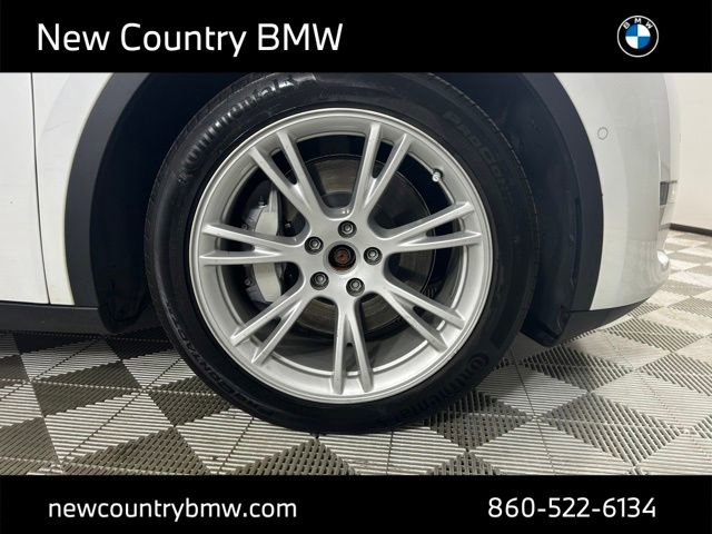 Used 2022 Tesla Model Y Long Range image 9