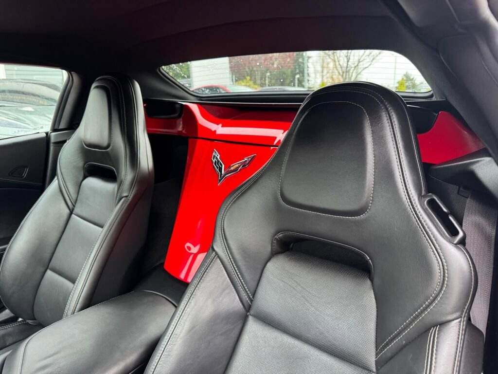 Used 2015 Chevrolet Corvette Stingray image 14