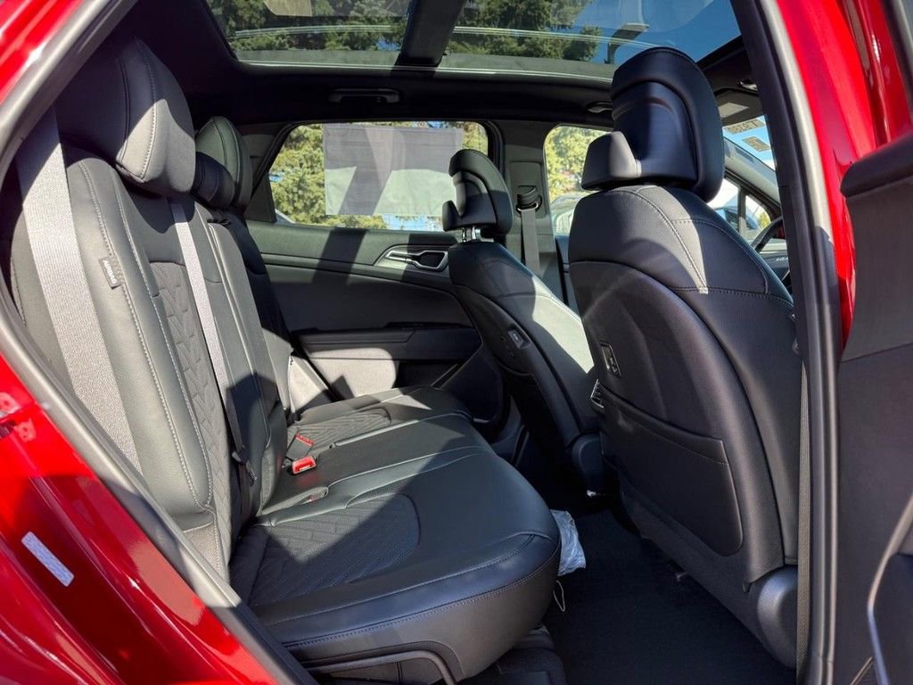 New 2026 Kia Sportage X-Line w/ X-Line Premium Package image 5