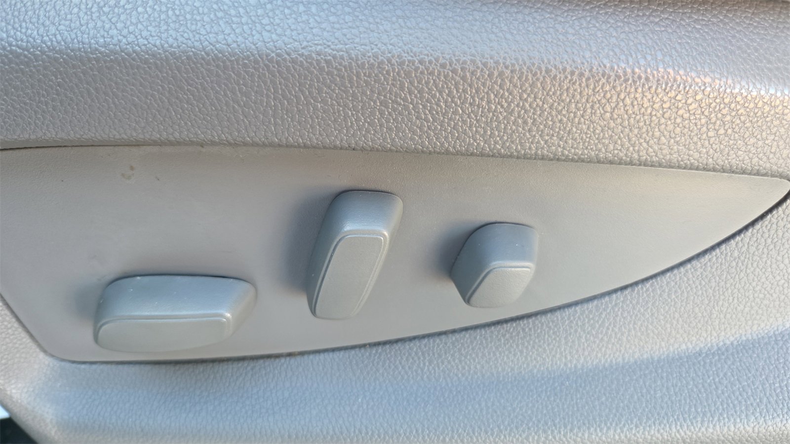 Used 2018 GMC Sierra 1500 SLT w/ SLT Premium Package image 27