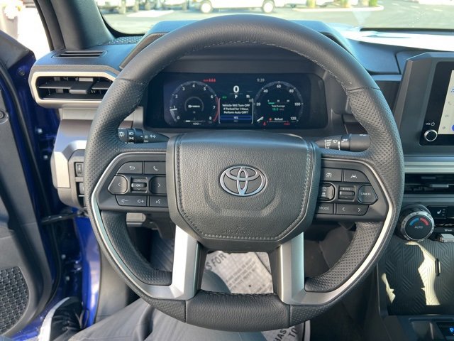 Certified 2025 Toyota Tacoma TRD Off-Road image 22