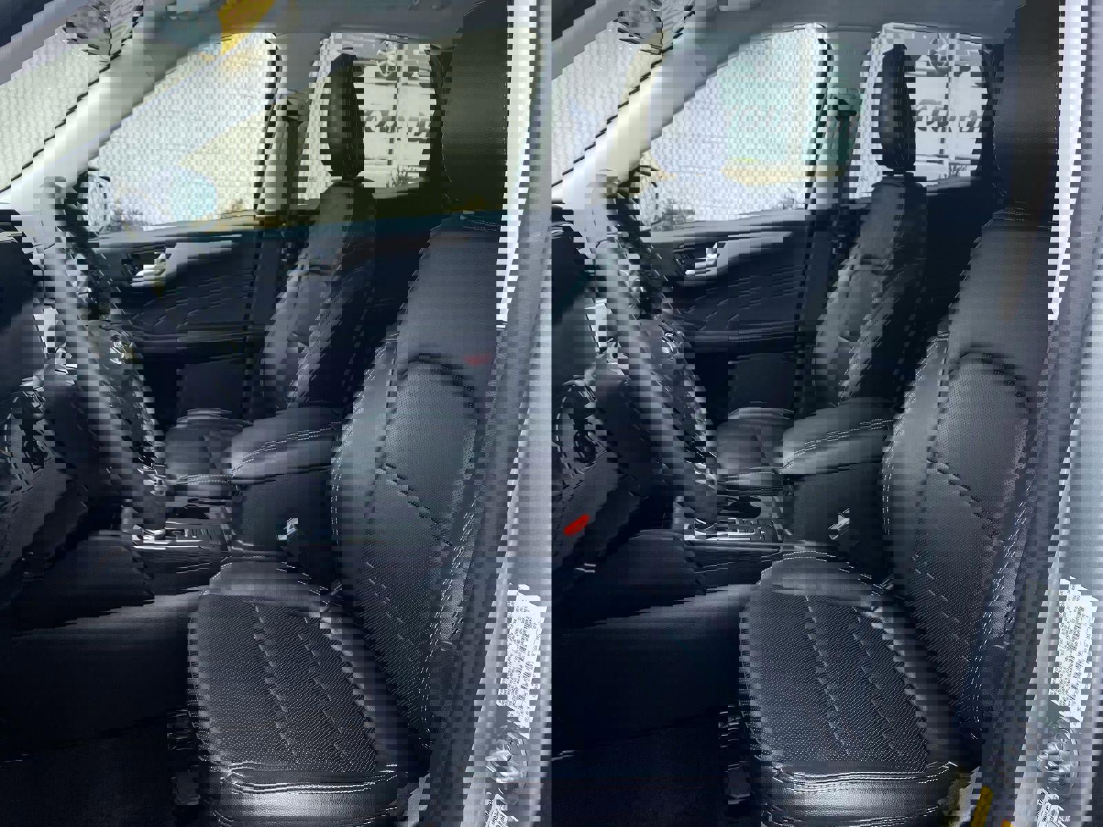 Used 2022 Ford Escape SEL image 10